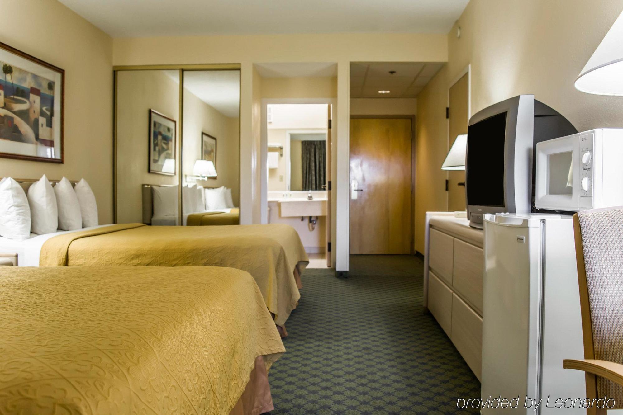 Quality Inn And Suites Golf Resort Golden Gate Экстерьер фото