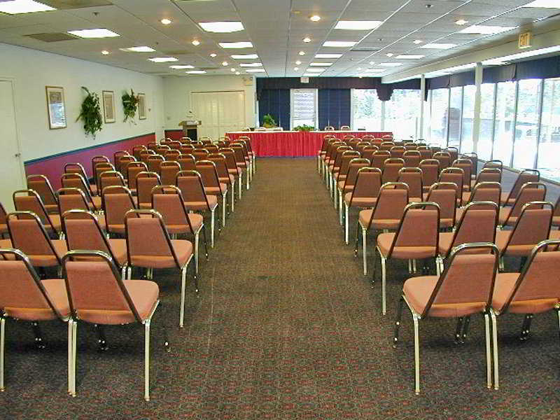 Quality Inn And Suites Golf Resort Golden Gate Бизнес фото