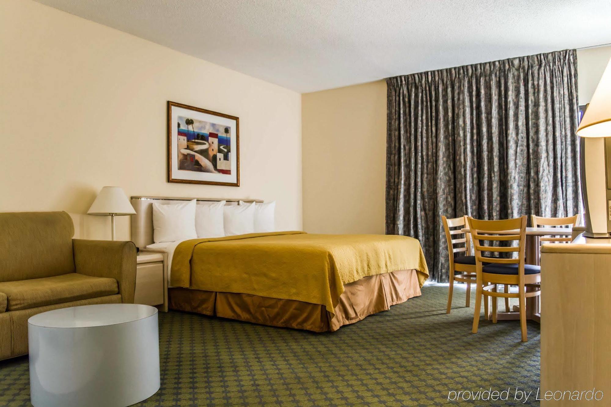 Quality Inn And Suites Golf Resort Golden Gate Экстерьер фото