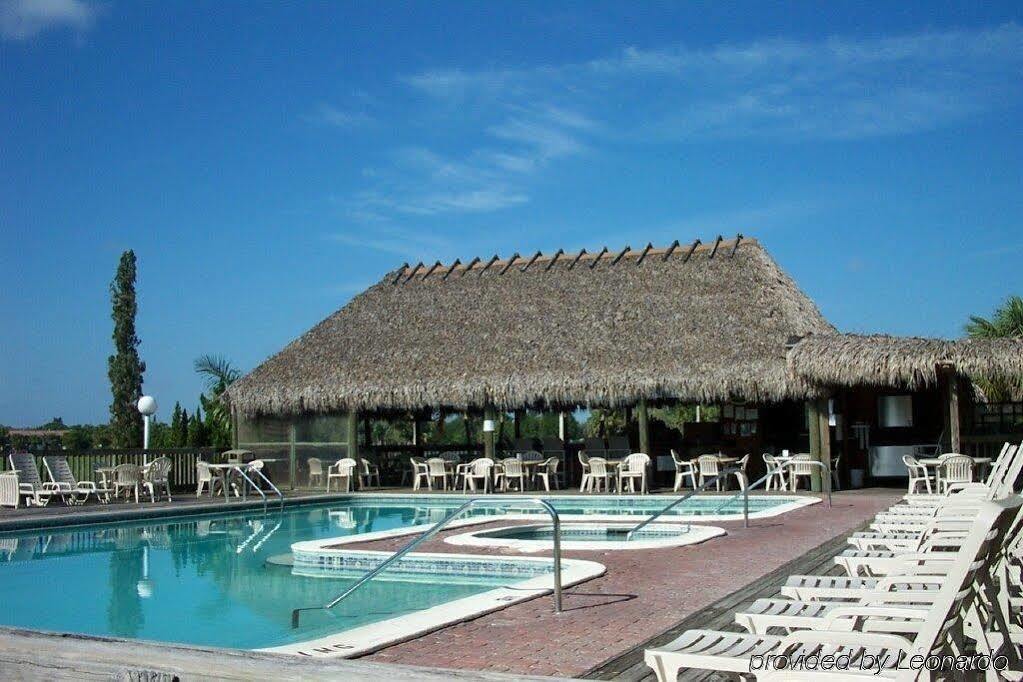 Quality Inn And Suites Golf Resort Golden Gate Удобства фото